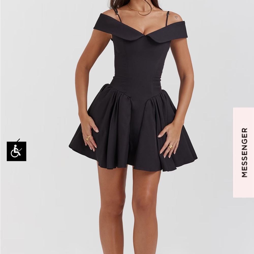 House of CB ELIDA
Black Off Shoulder Mini Dress